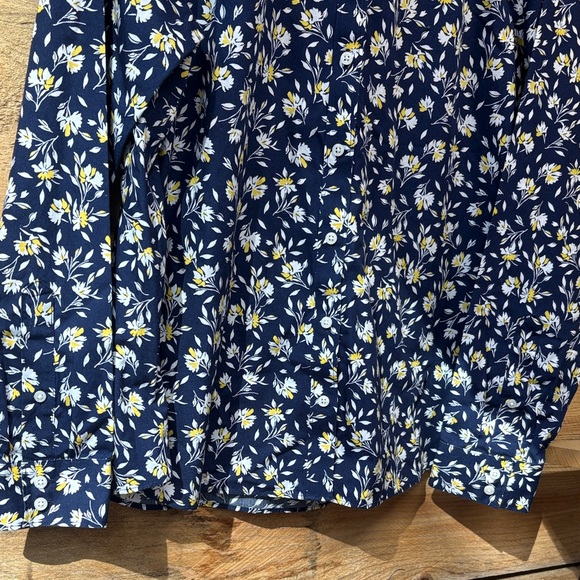 Lands' End Button Down Shirt - Picture 4 of 8